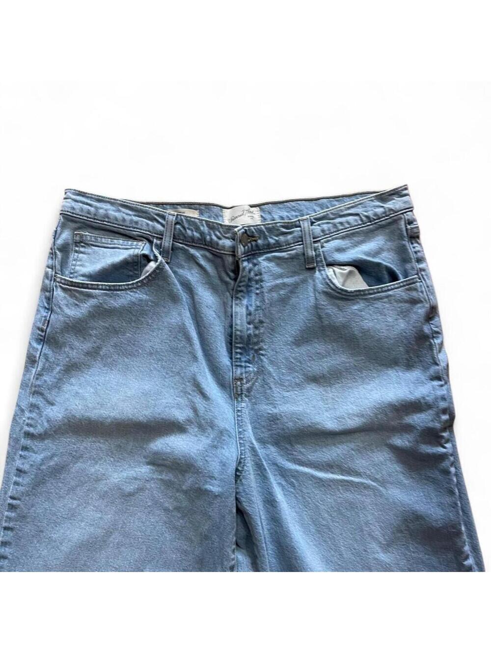Women's Universal Thread blue denim jeans high rise wide leg Size 16